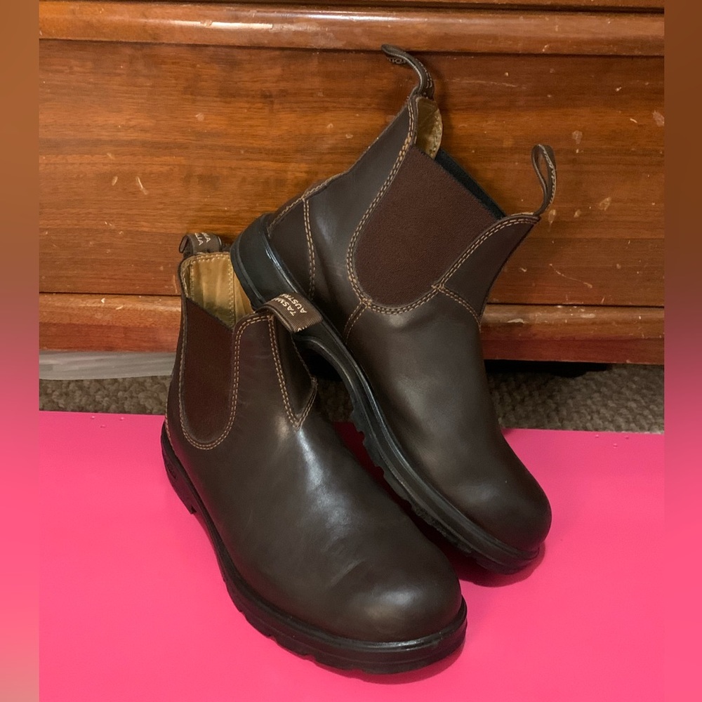 *SOLD* Unisex Blundstone Boots #500